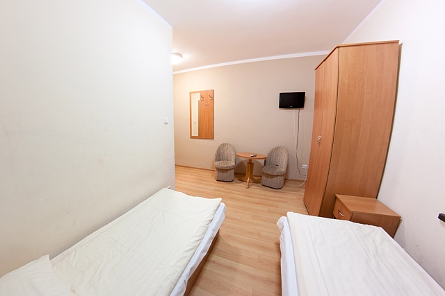 noclegi_swietlica_moszyce_002_640_427_100